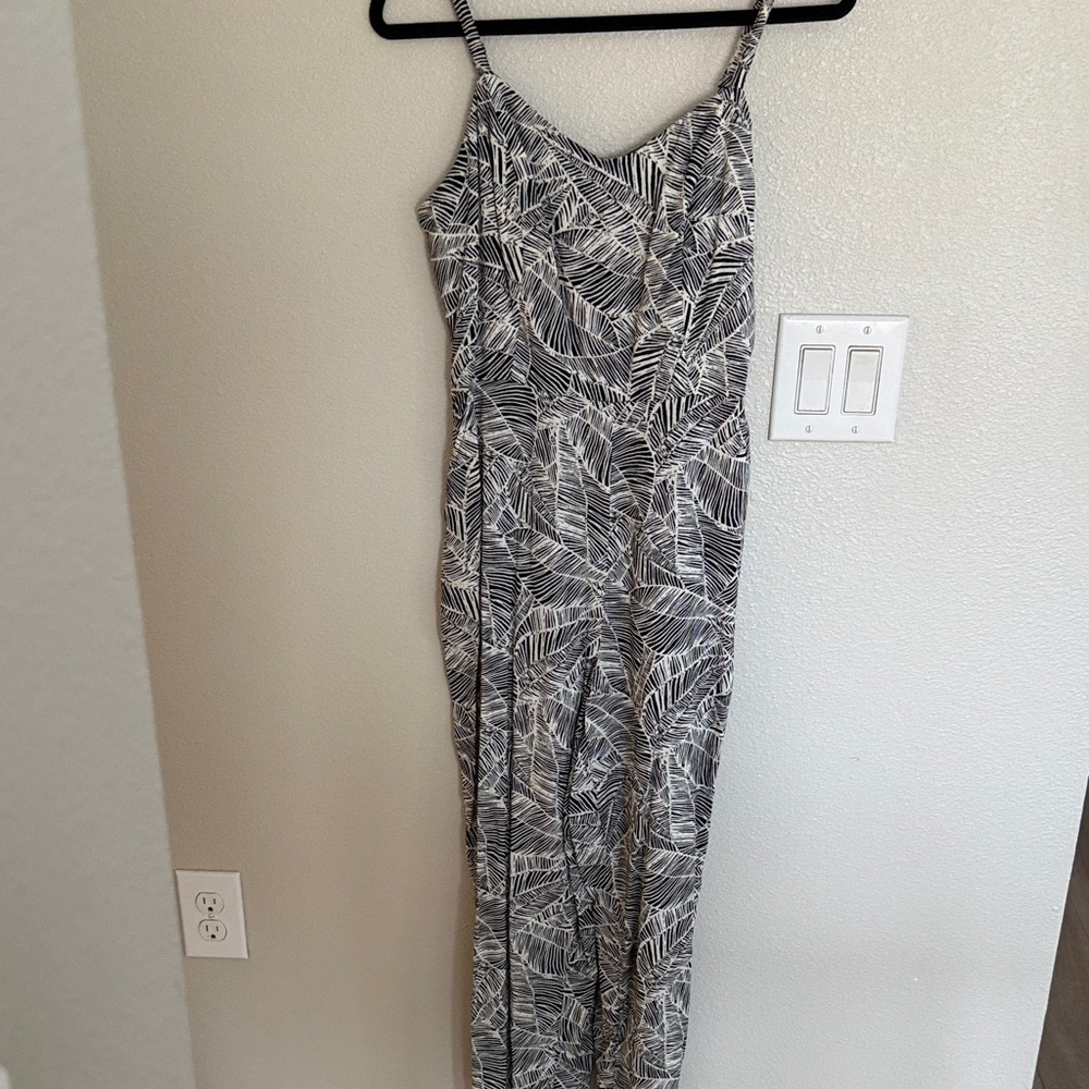 Old Navy Black and White Leaf Pattern Jumpsuit